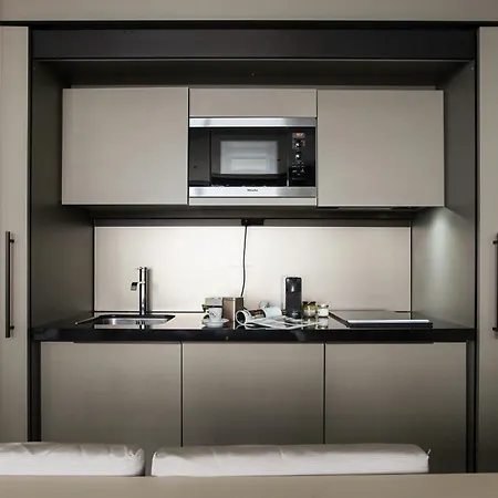 Nj & San Pietro All'orto 6 Milano