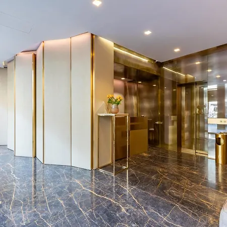 Nj & San Pietro All'orto 6 Lägenhet