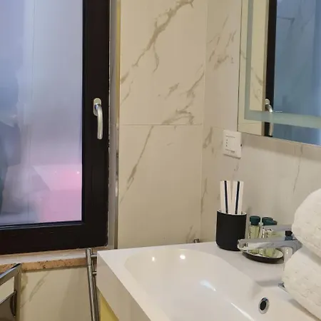 Nj & San Pietro All'orto 6 *